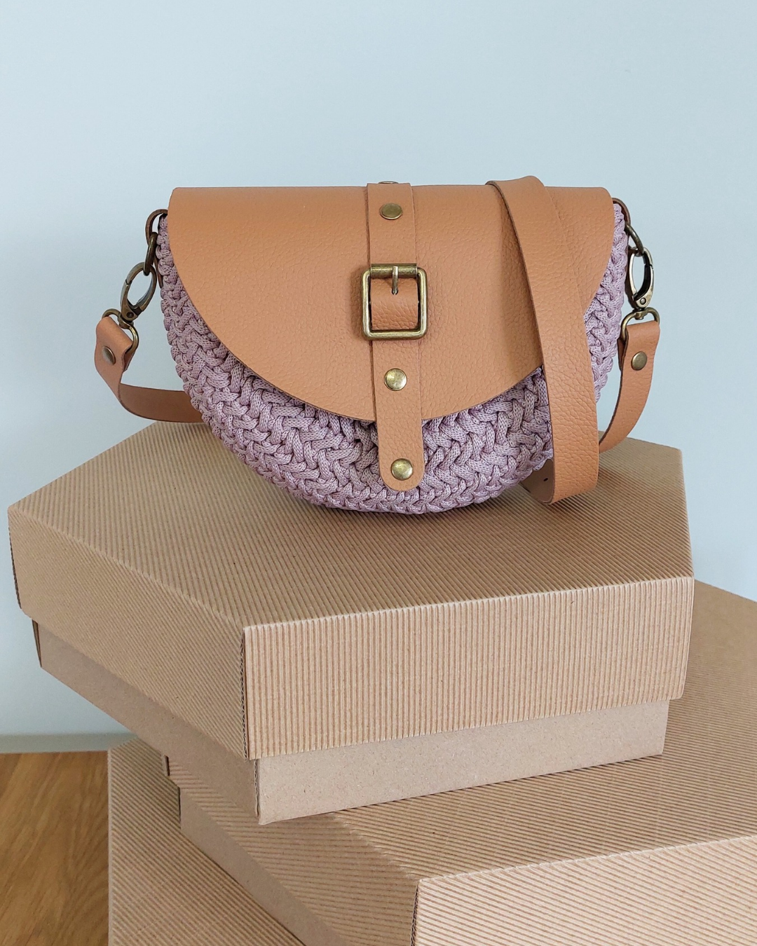 TOREBKA MIA – BRUDNY RÓŻ WYKOŃCZENIE BISZKOPT – PASEK REGULOWANY