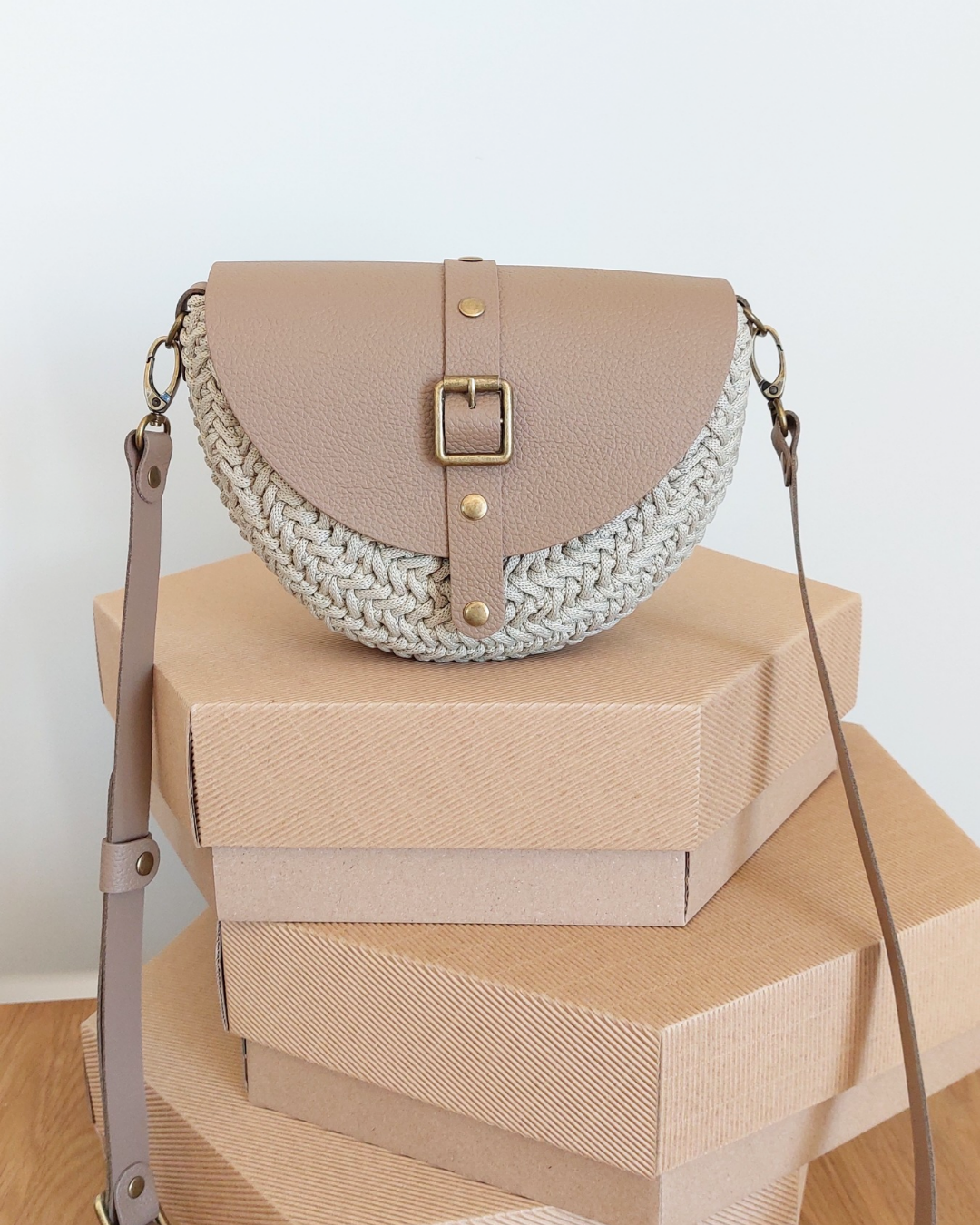 TOREBKA MIA – LNIANY WYKOŃCZENIE KAWA – PASEK REGULOWANY - obrazek 2