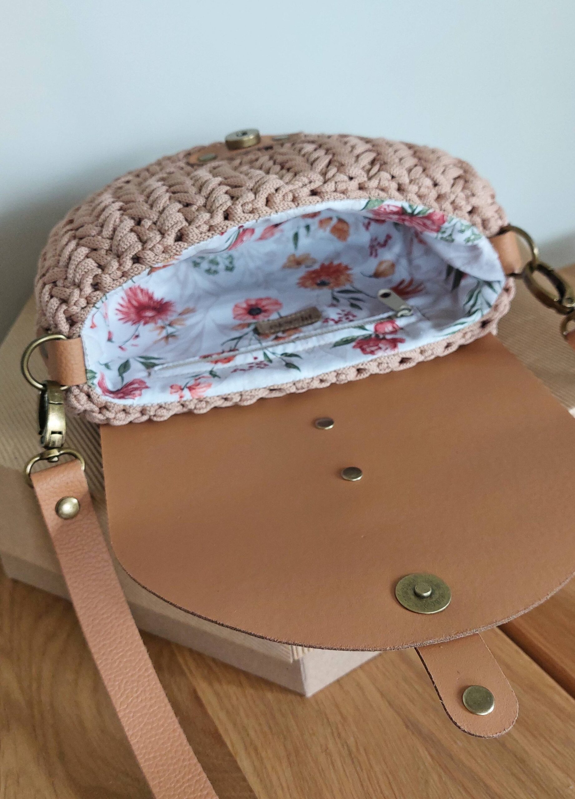 TOREBKA MIA SKÓRA NATURALNA BISZKOPT SZNUREK CIASTECZKO – PASEK REGULOWANY - obrazek 3