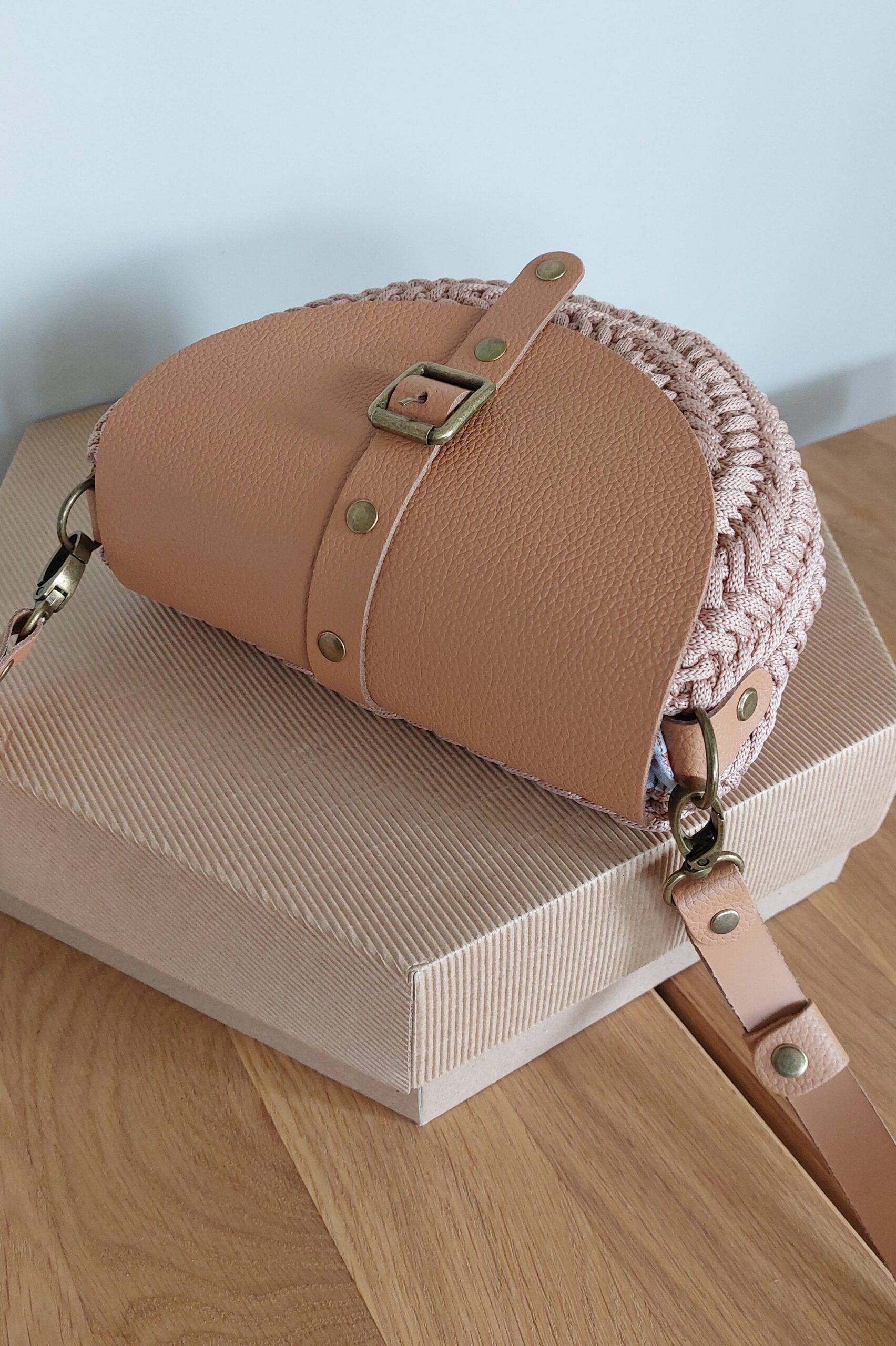 TOREBKA MIA SKÓRA NATURALNA BISZKOPT SZNUREK CIASTECZKO – PASEK REGULOWANY - obrazek 2