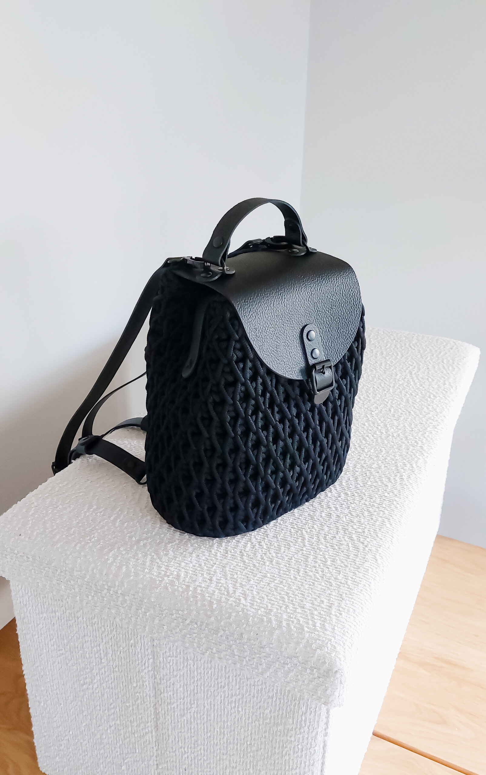 PLECAK HONEY SZYDEŁKOWY ZE SZNURKA I SKÓRY NATURALNEJ - CZARNY - obrazek 5