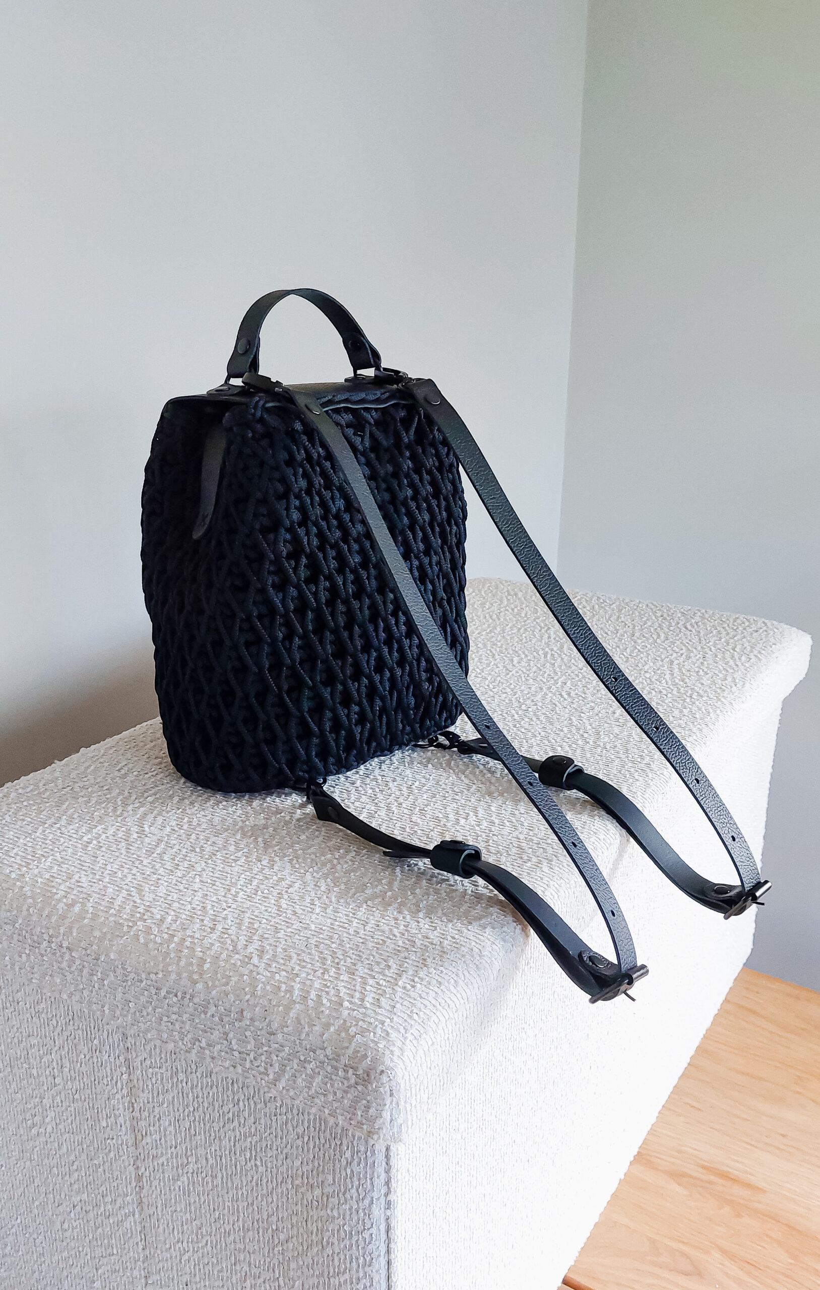 PLECAK HONEY SZYDEŁKOWY ZE SZNURKA I SKÓRY NATURALNEJ - CZARNY - obrazek 6