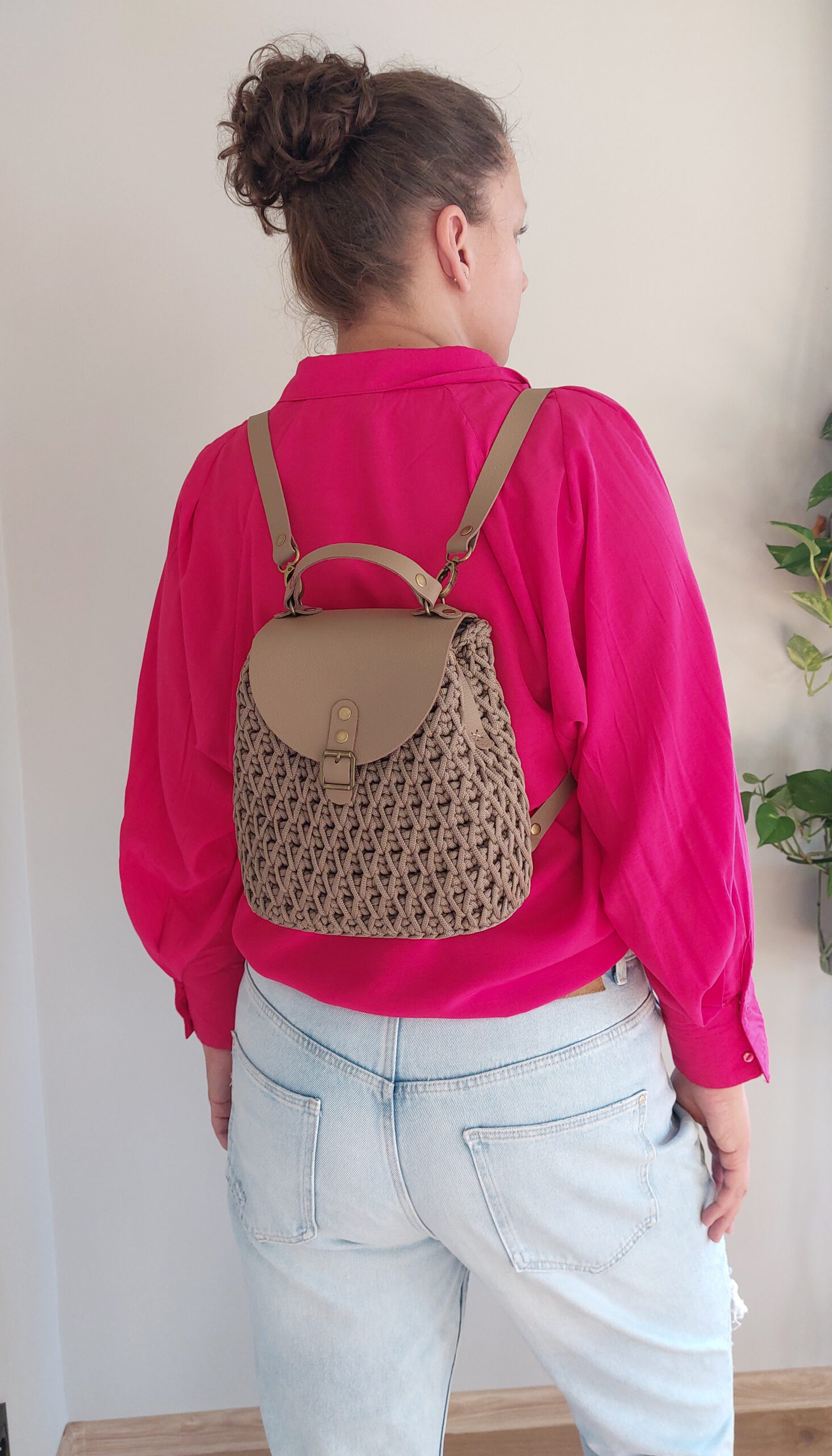 PLECAK HONEY SZYDEŁKOWY ZE SZNURKA I SKÓRY NATURALNEJ - KAWA